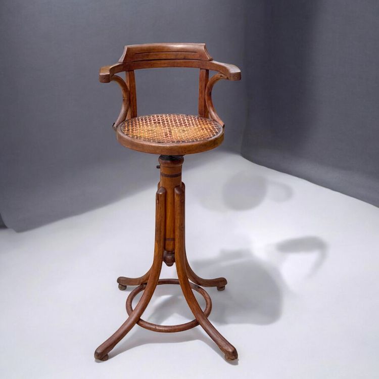 KINDERFRISEURHOCHSTUHL GESTEMPELT BAUMANN AUS DEN 1900ER JAHREN