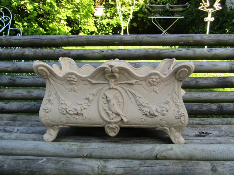 Blumenkasten Aus Gusseisen