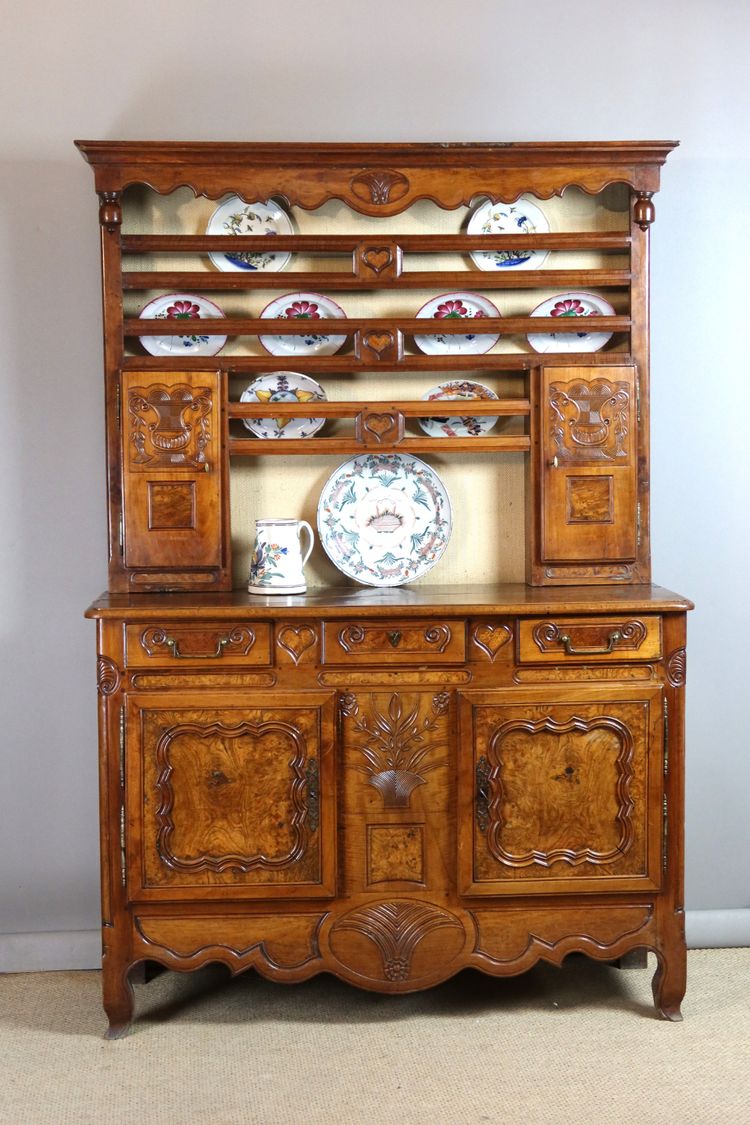 Buffet vaisselier XVIIIème siècle