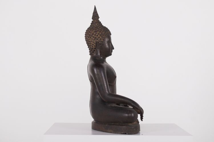 Shakyamuni Buddha in bronze