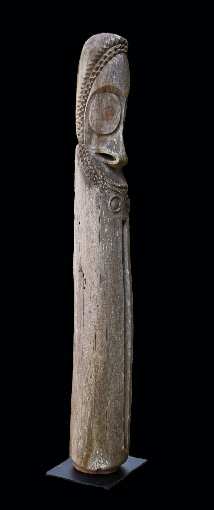 Slotted drum, Traditional Oceanian Instrument, Tribal Art, Pacific sculpture, 235 cm