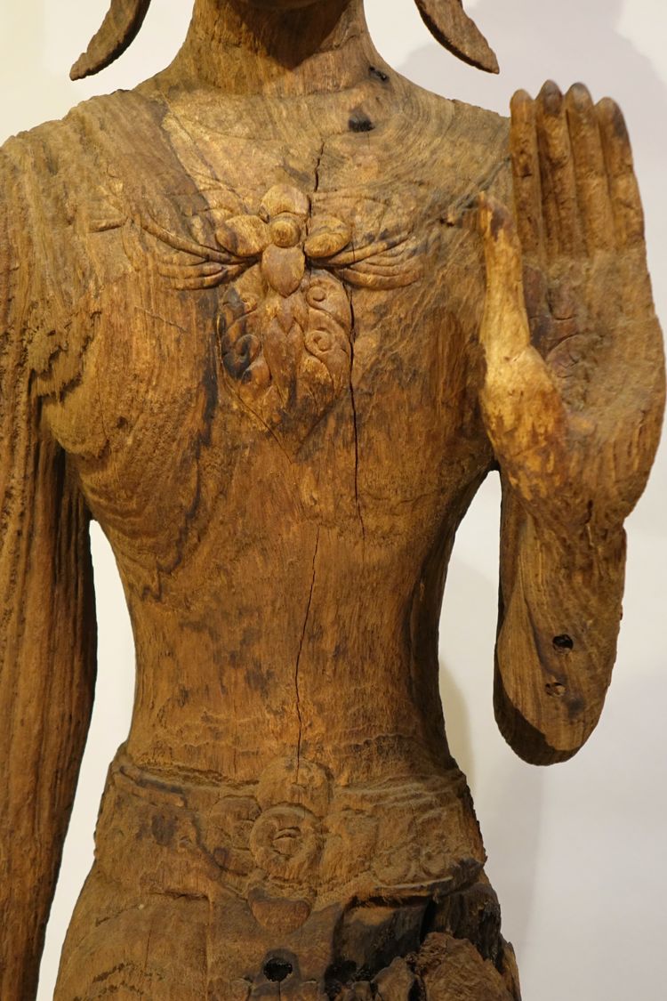 Très grand Bouddha en bois, Laos, 17e s.