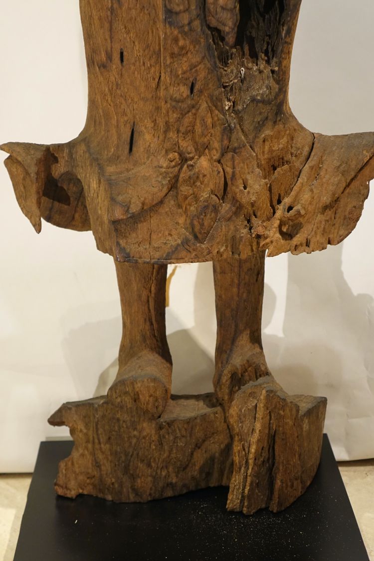 Très grand Bouddha en bois, Laos, 17e s.