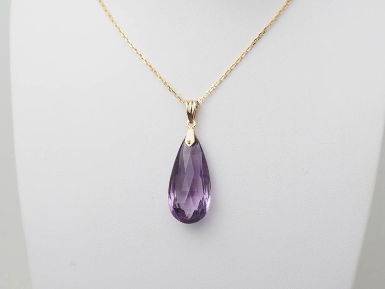 Anhänger aus Gelbgold und Amethyst-Briolette