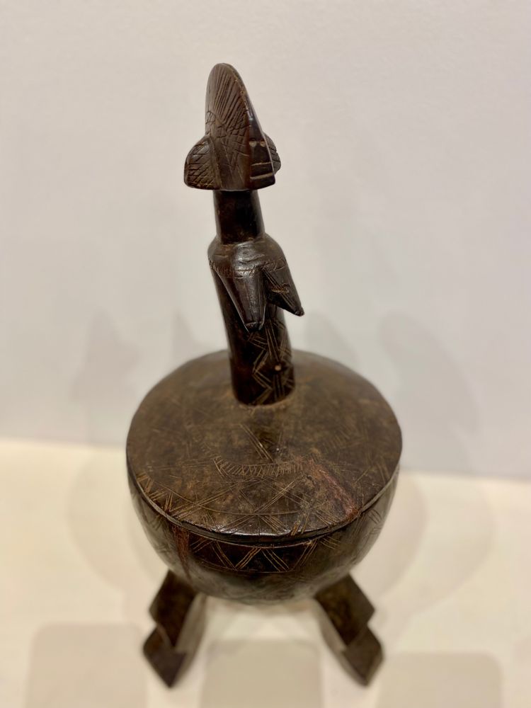Coupe en bois sculpté MOSSI du Burkina Faso