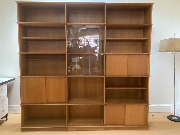 Oscar bookshelf in oak, circa 1950.