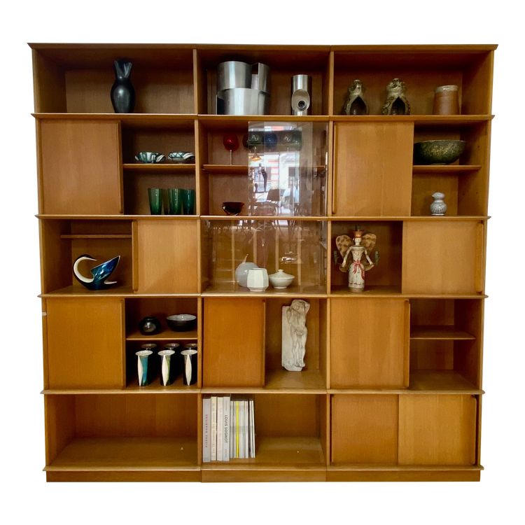 Oscar bookshelf in oak, circa 1950.