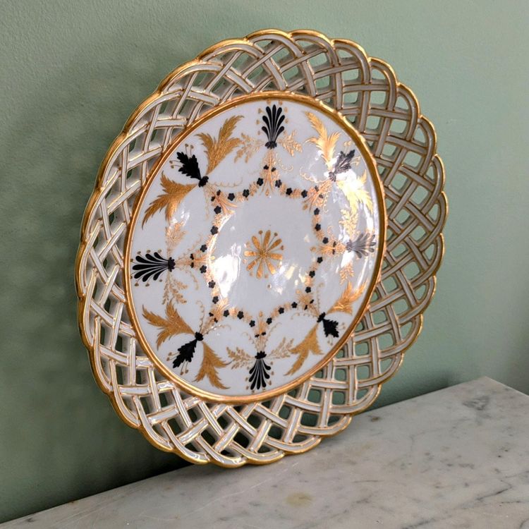 Darte Frères - rare openwork porcelain dish - Consulate, Empire