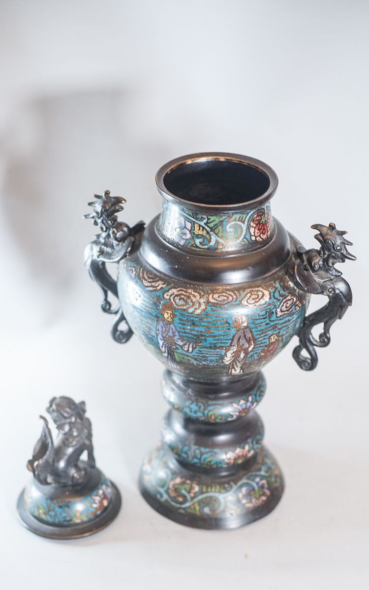 Grand brûle-parfum bronze polychrome, Chine, fin XIXéme-Début XXème