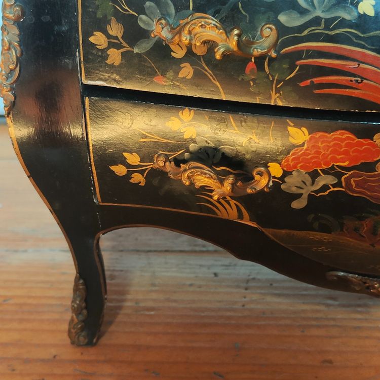 Miniature chest of drawers