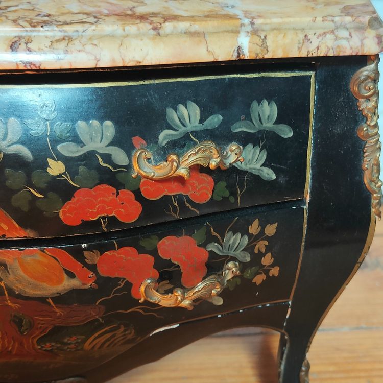 Miniature chest of drawers