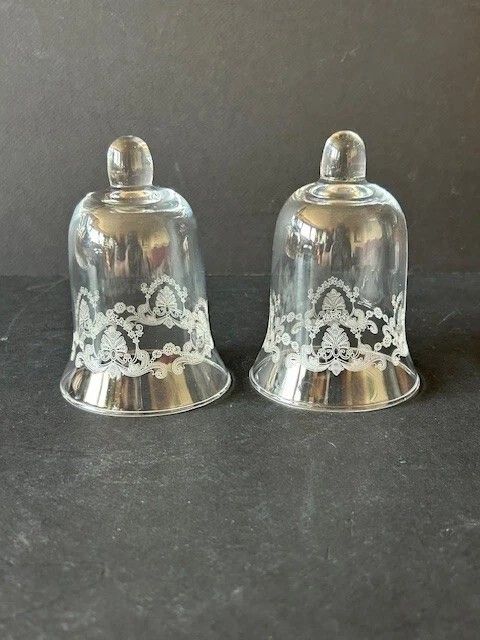 Paar Gläser mit Pomponette - Kristallglas mit Gravur