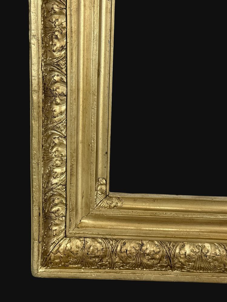 19th CENTURY FRAME IN WOOD AND GILDED STUC FOR PAINTING 46.5 cm x 39 cm