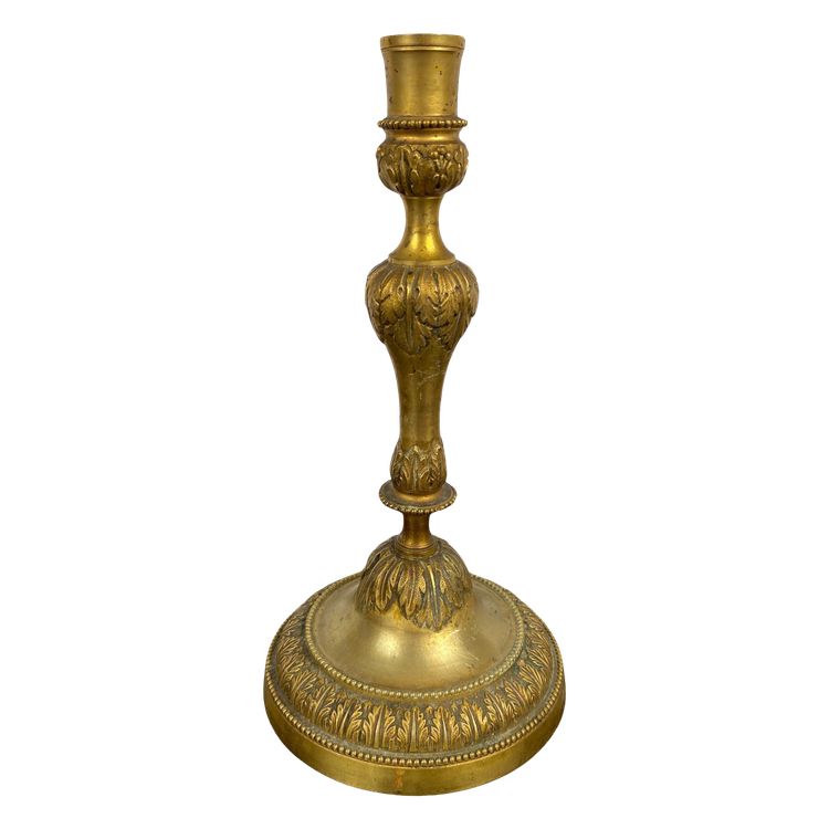 Kerzenhalter aus der Louis-XVI-Epoche aus vergoldeter, fein ziselierter Bronze