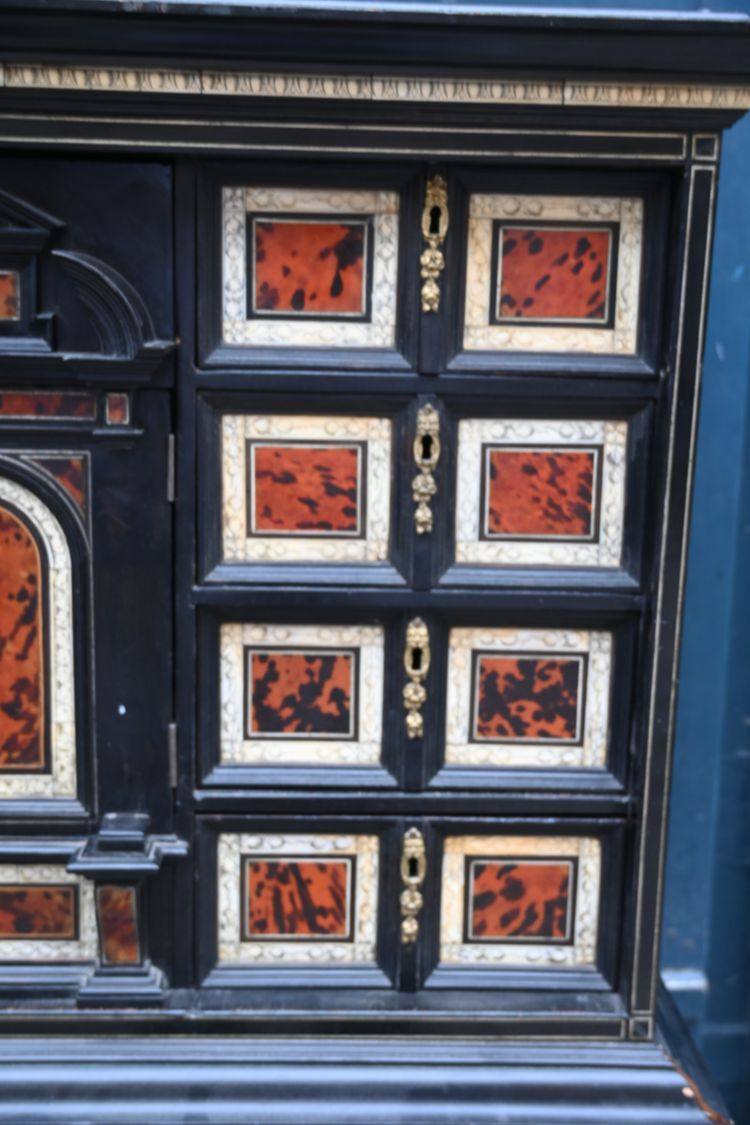 Cabinet flandres début du XVIII