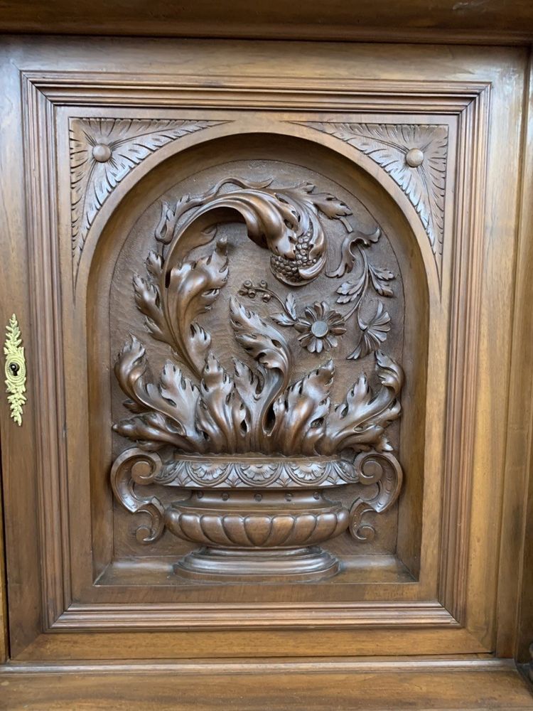 Carved Walnut Sideboard – Renaissance Style – Late 19th Century