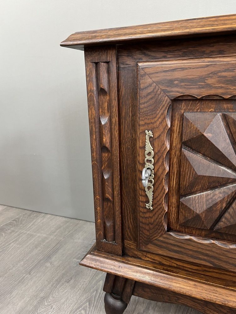Pair of carved wooden bedside tables – Early 20th century