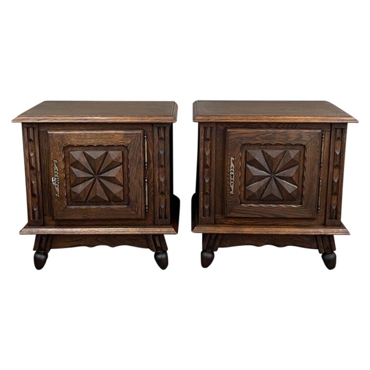 Pair of carved wooden bedside tables – Early 20th century