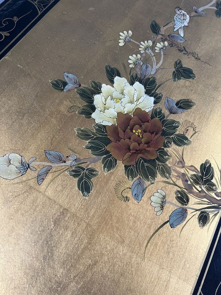 Table basse asiatique en bois laqué, XXe siècle