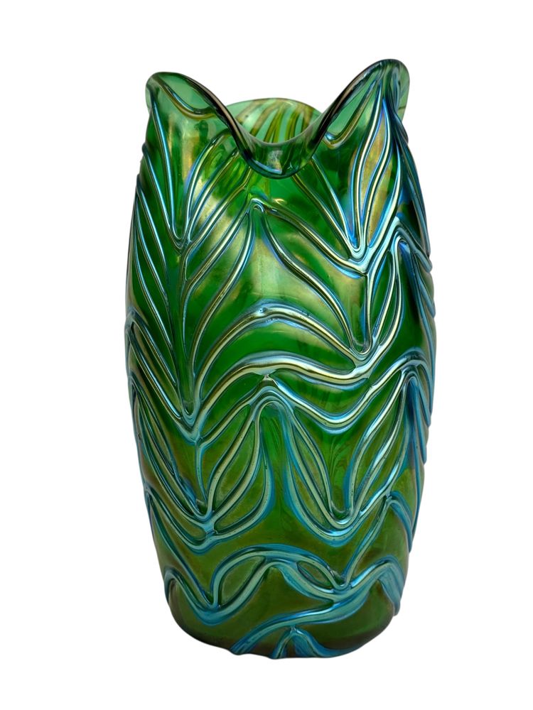 Loetz Creta Formosa vase