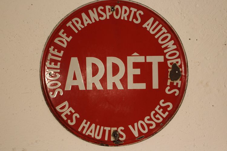 enamelled transport plaque