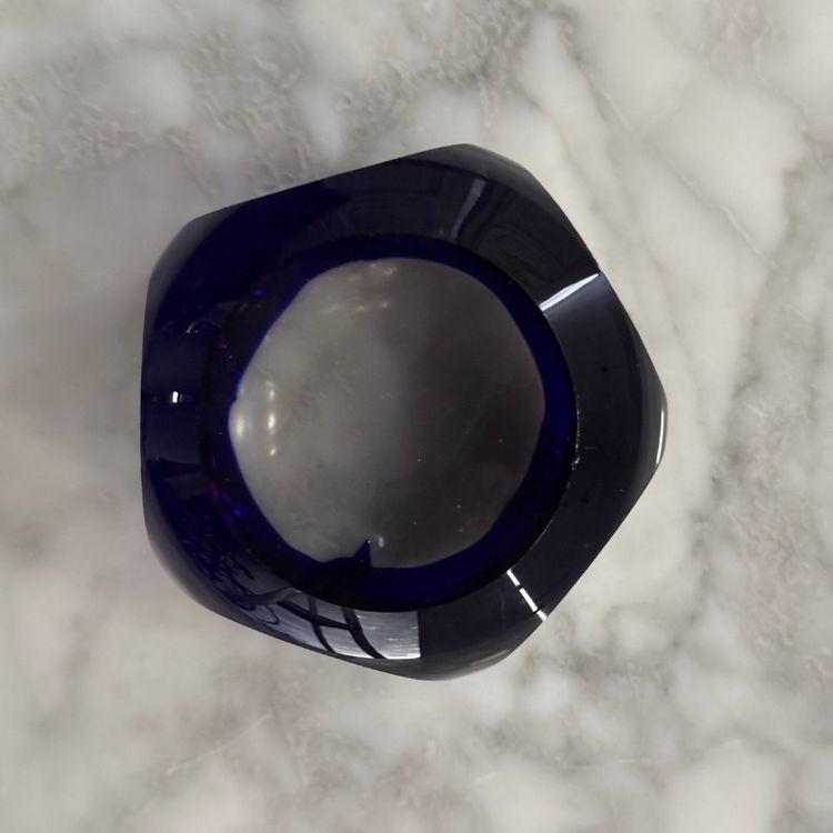 Presse-papier sulfure en cristal bleu et blanc pans coupés