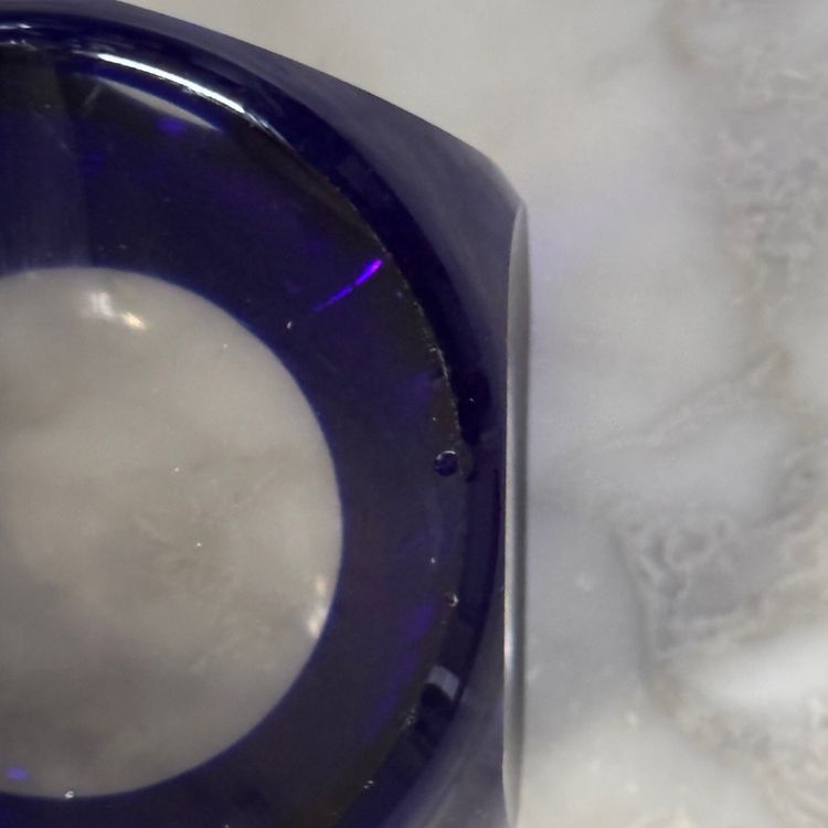 Presse-papier sulfure en cristal bleu et blanc pans coupés