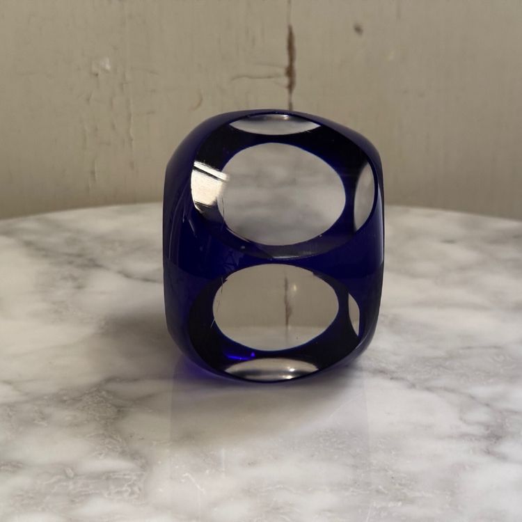 Presse-papier sulfure en cristal bleu et blanc pans coupés