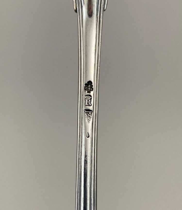18th century stew spoon with coat of arms and Farmers General hallmarks, 207 grams