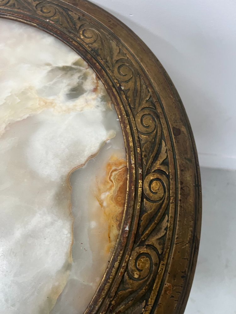 Guéridon de style Louis XVI en bois et stuc doré XIX siècle