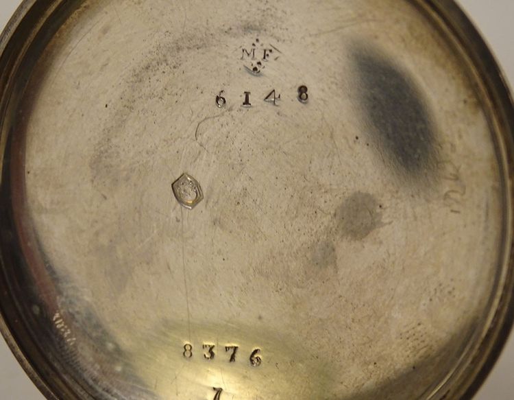 Taschenuhr mit Schlagwerk Massivsilber Hahnwerk Vieillard XIX.