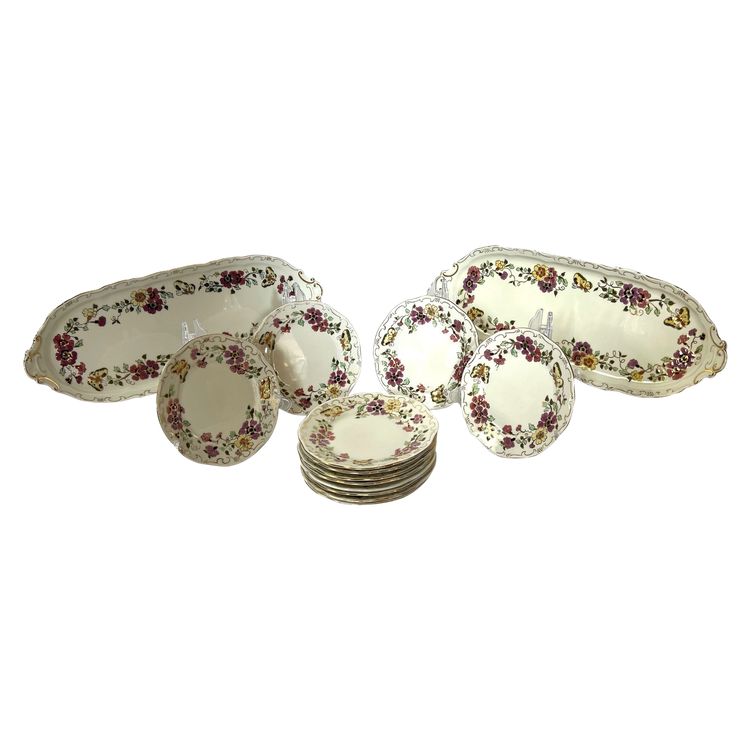 Set di 12 piatti da dessert e 2 piatti grandi - Porcelaine Zsolnay Pécs - Farfalla con disegno floreale