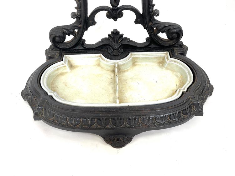 Majestueux Porte-Manteau Porte-Parapluie en Fonte – Style Art Nouveau – 19ème – Brasserie Parisienne