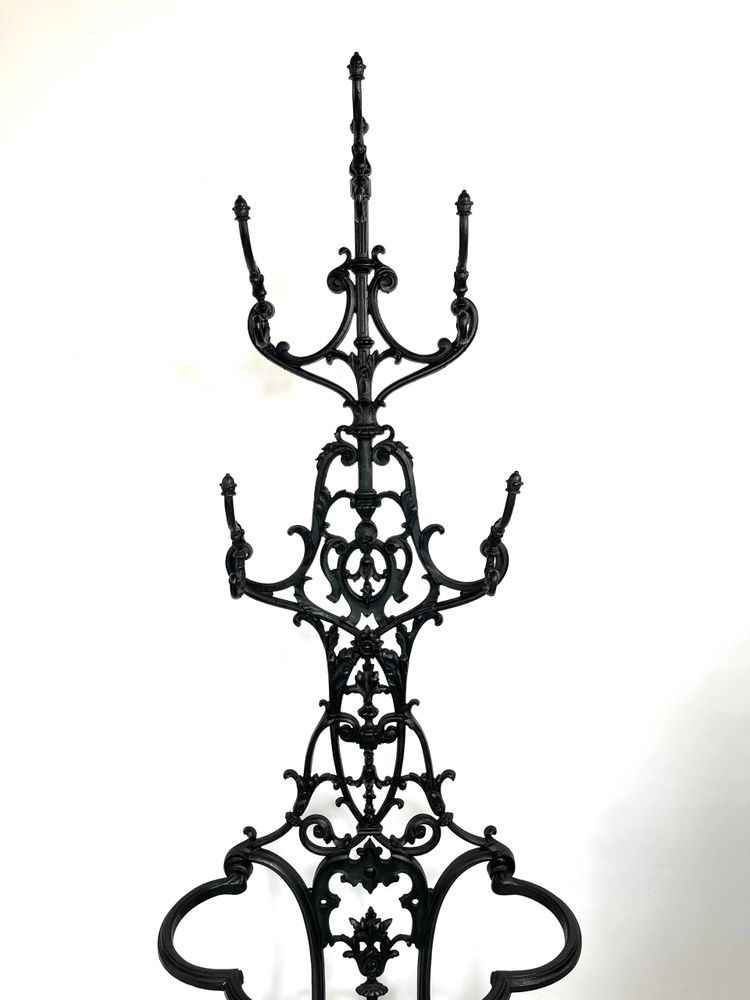Majestueux Porte-Manteau Porte-Parapluie en Fonte – Style Art Nouveau – 19ème – Brasserie Parisienne