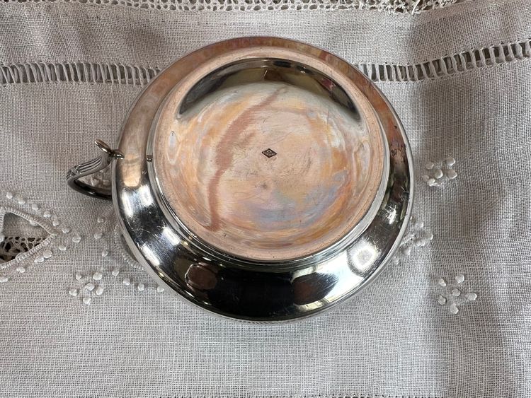 Tazza e piattino in argento massiccio - Maison Boulenger - Monogramma - Punzone Minerve - Fine XIX sec.