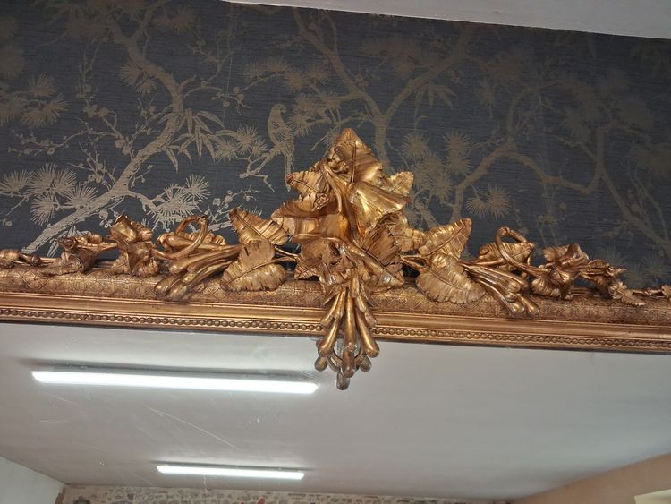 Period mirror 205 x 147