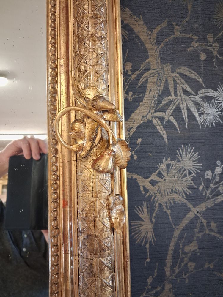 Period mirror 205 x 147