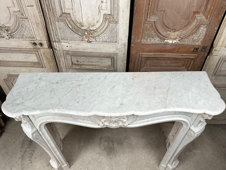 Kamin in Weiß Stil Louis XV Epoche 19.