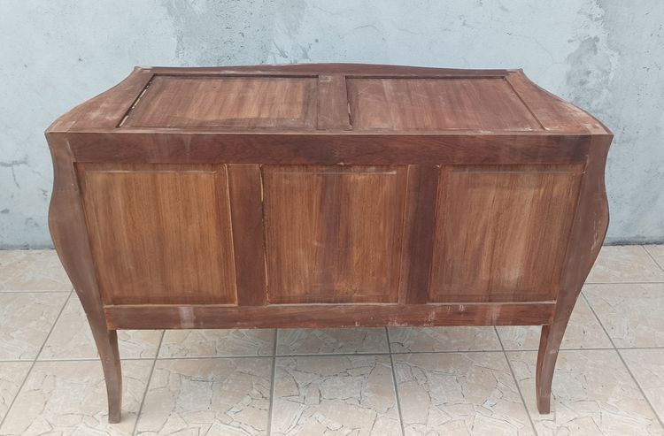 Cassettone curvo Luigi XV in palissandro intarsiato