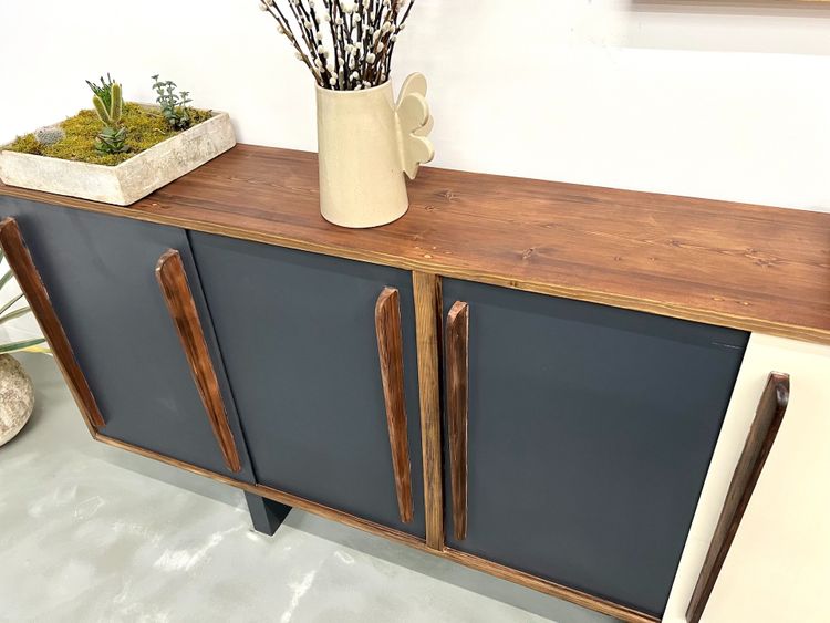 Credenza francese in pino, stile Perriand / Prouvé - 1950 circa