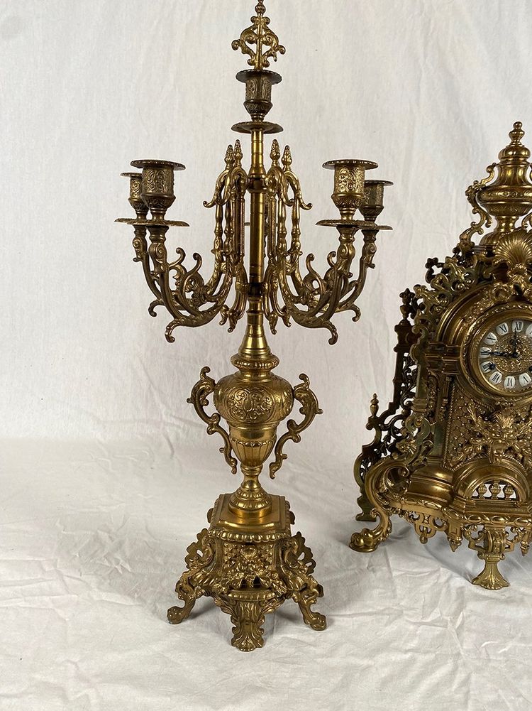 Large Louis XV style bronze mantelpiece, 20th century