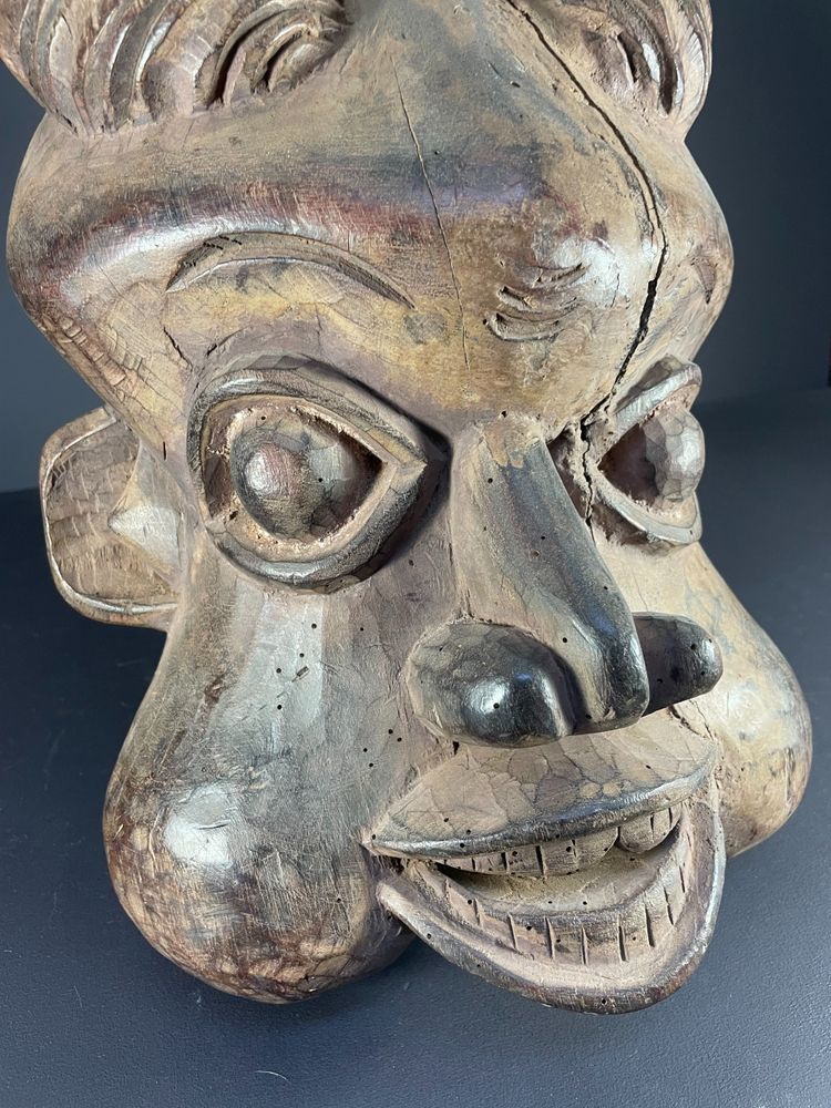 Camerou, Peuple Bamiléké, Région de Baleng, masque Heaume, première moitié du XXème siècle.
