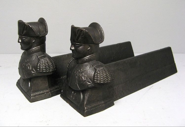 Pair De Chenets à l'Effigie De Napoléon 1er.