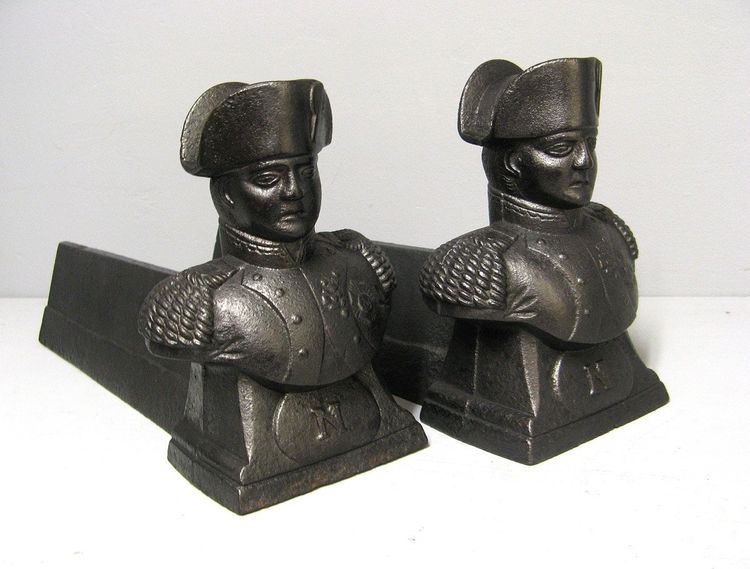 Pair De Chenets à l'Effigie De Napoléon 1er.