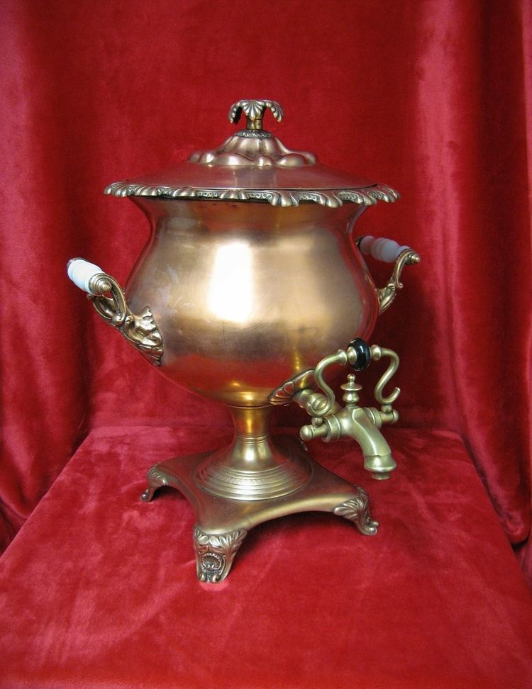 Samovar in rame - XIX secolo .