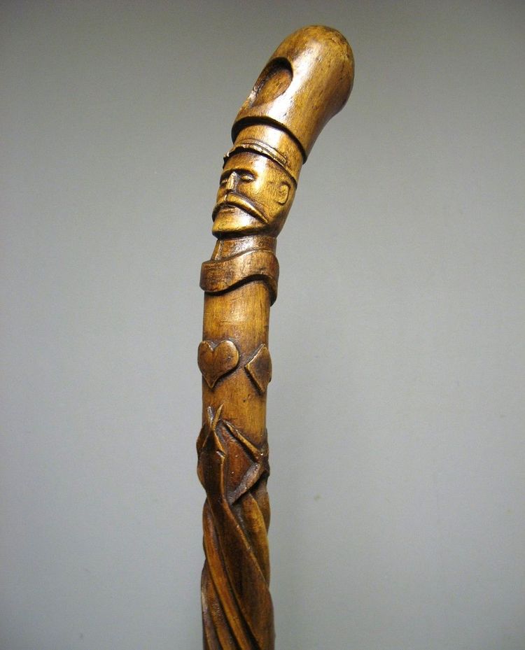 Canne d'Art Populaire En Bois Sculpté.