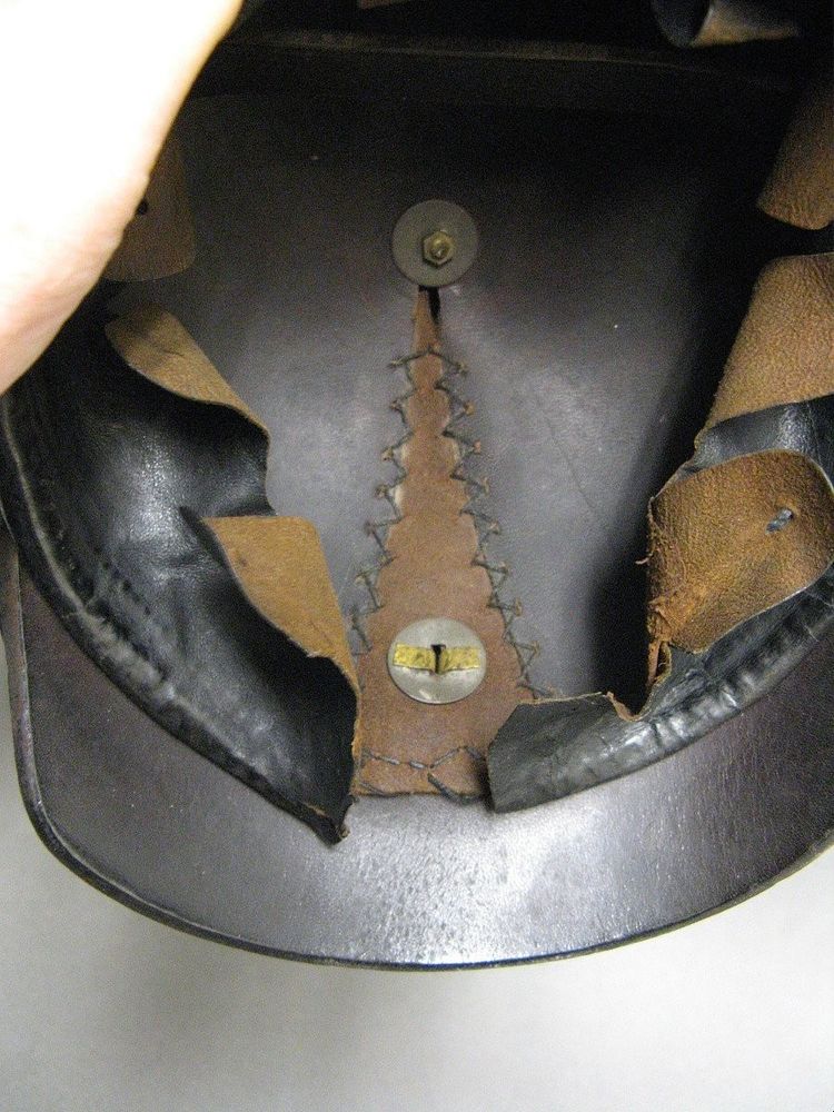 Fireman Helmet II Reich 14/18 War. Hessen WWI.