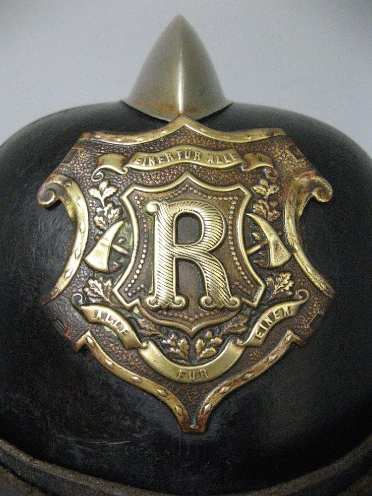Feuerwehrhelm Aus Dem Zweiten Reich Krieg Von 14/18. Bremen WWI.