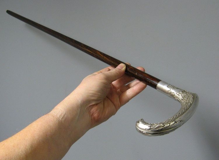 Canne à Pommeau à Tête d'Aigle Vers 1900.