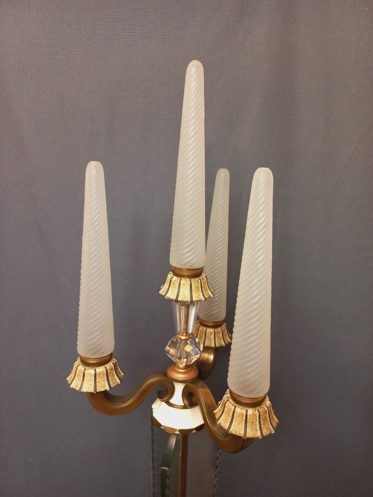 Important lampadaire en cristal de Sèvres et laiton XXe siècle